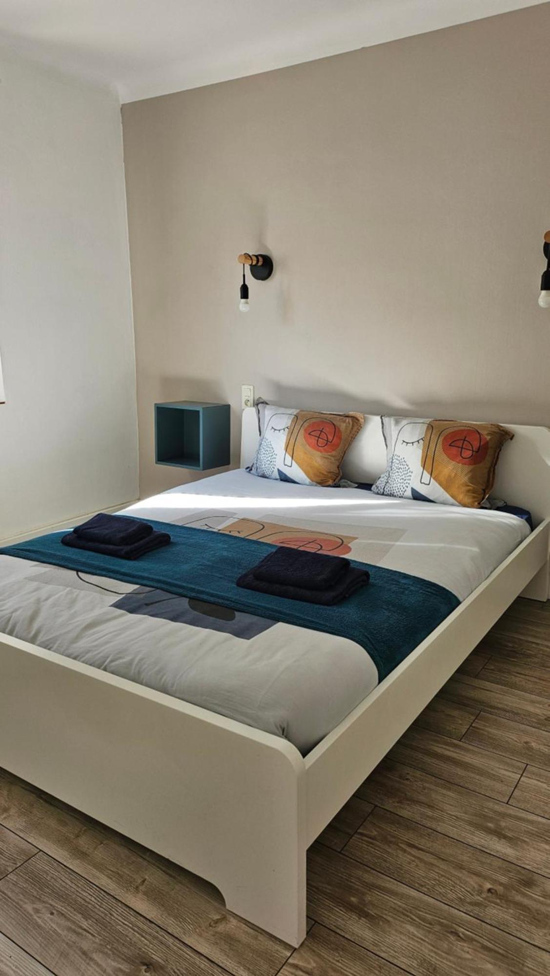 Spacieux appartement au pied de la cité médiévale Carcassonne Esterno foto